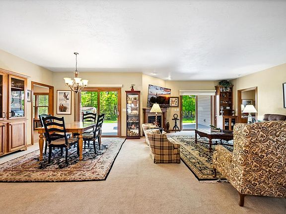 3rd image of 2445 Cherrywood Ln