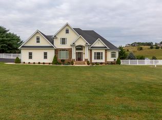19246 Trotters Ln, Abingdon, VA 24211