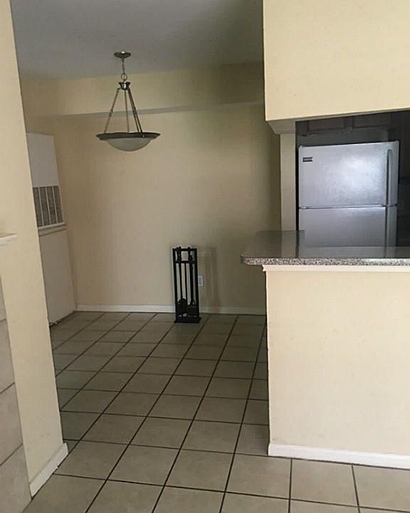 1st image of 3506 Cove Ln #1201