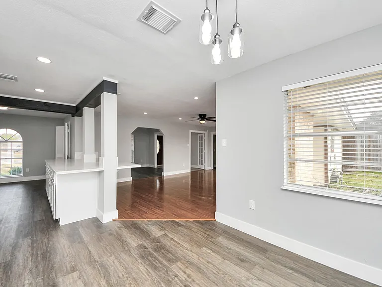 15423 Ridingwood Dr — Photo 14
