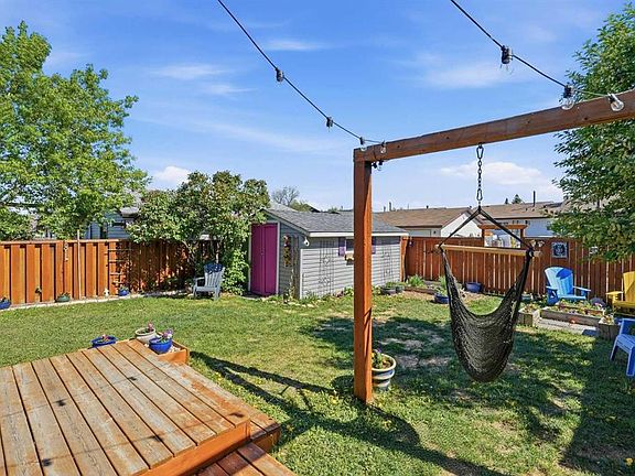 2nd image of 420 N Summerwood Pl SE