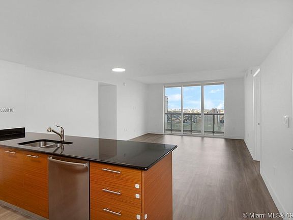 5th image of 50 Biscayne Blvd APT 3811