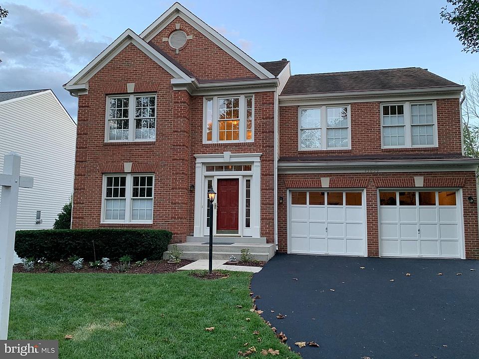 1st image of 43099 Weatherwood Dr