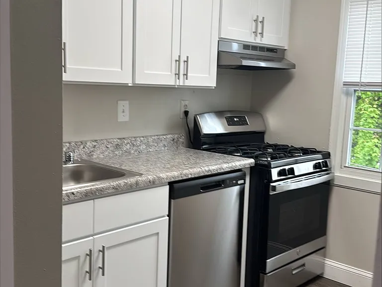 Whetstone Apartments — Photo 27