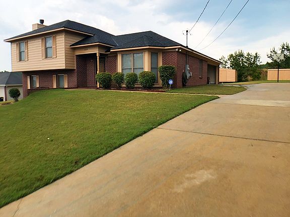 3rd image of 6235 Bayberry Dr