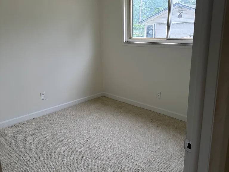 4775 Harding St — Photo 9