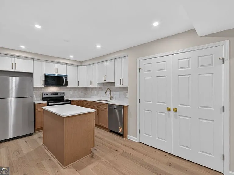 4996 N Peachtree Rd #1 — Photo 7