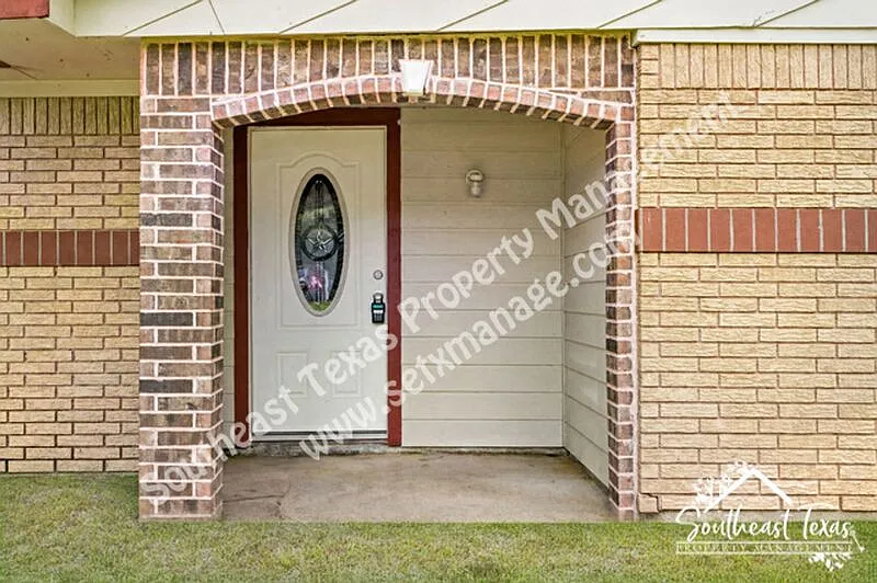 3 bed, 2.0 bath, 1946 sqft, $2,000 — Photo 4