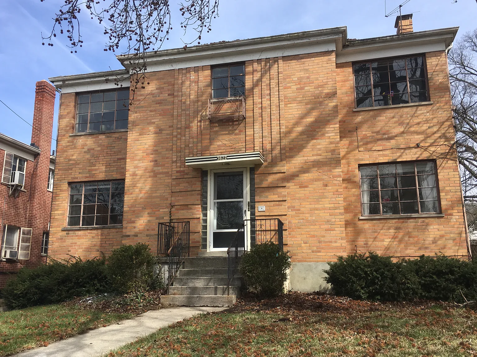 1 bed, 830 sqft, $1,040 — Photo 2