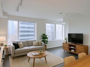 8 Wellesley St W #2515-C01, Toronto, ON M4Y 1E7