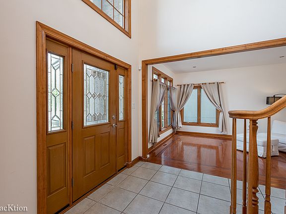 2nd image of 2268 Glouceston Ln