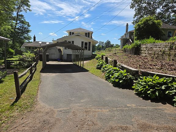 2nd image of 212 Rose Anna Ct