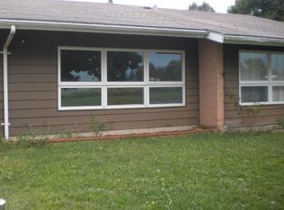 712 E Perimeter Rd, Rantoul, IL 61866