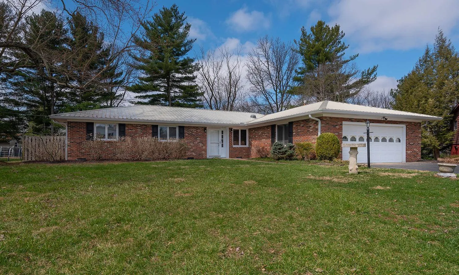 517 N Cabot Ct photo 1