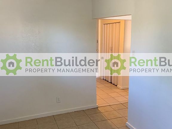 2nd image of 426 Louisiana Blvd NE