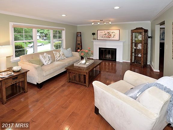 2nd image of 6340 Carolyn Dr