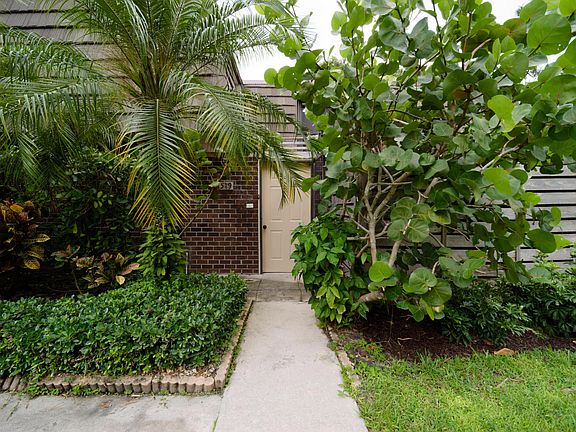 3rd image of 1519 15th Terrace