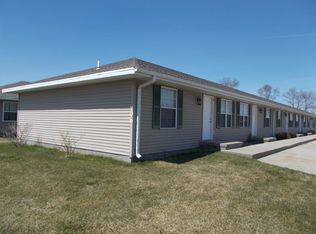706 W Hedde St APT 8, Grand Island, NE 68801