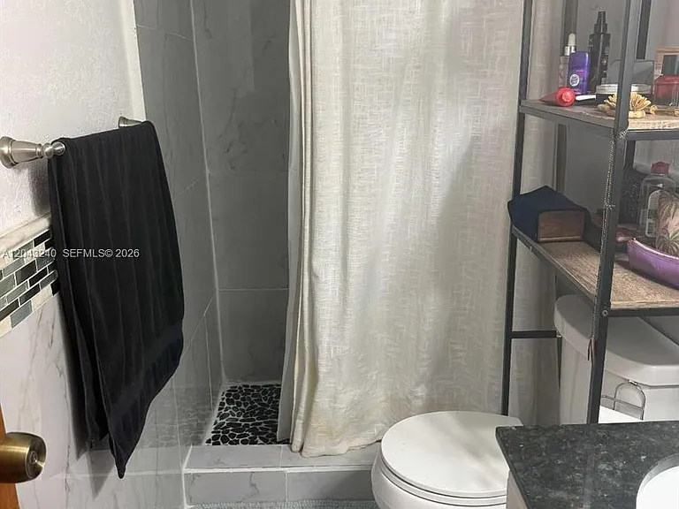 2821 N Miami Beach Blvd #2C — Photo 11