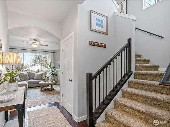 5th image of 2839 Shelburne Way SE