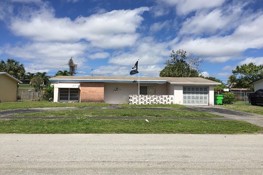 1st image of 5981 NW 14th Pl