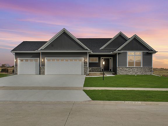 3rd image of 1701 Littlefield Ln #Yeweuy