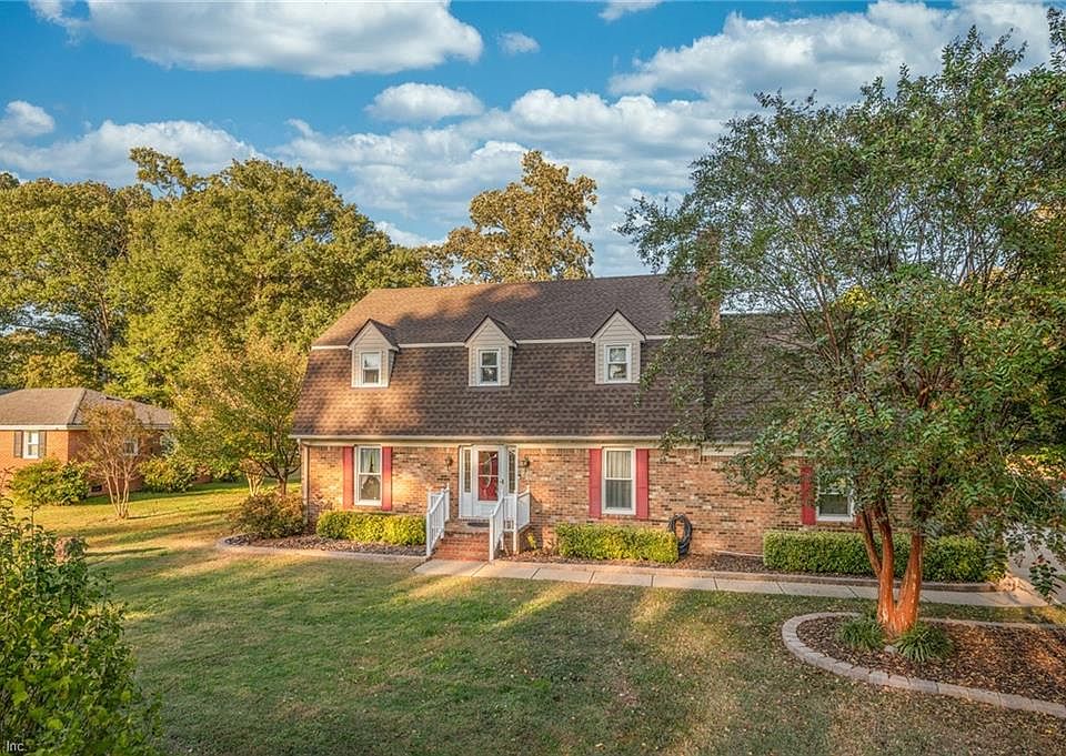 1st image of 365 Briarfield Dr