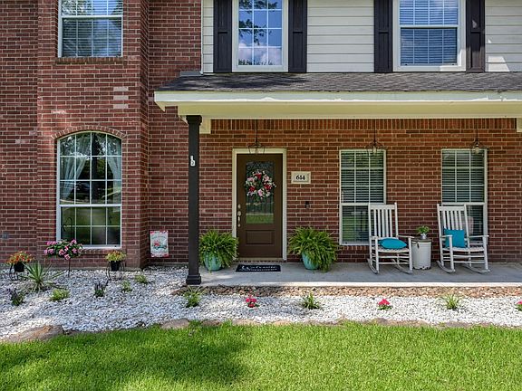 3rd image of 614 Spring Forest Dr