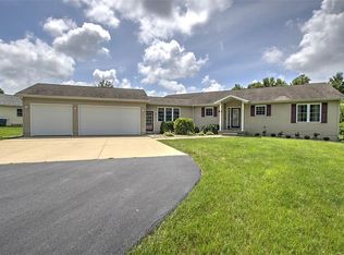 2075 Westland Rd, Decatur, IL 62521