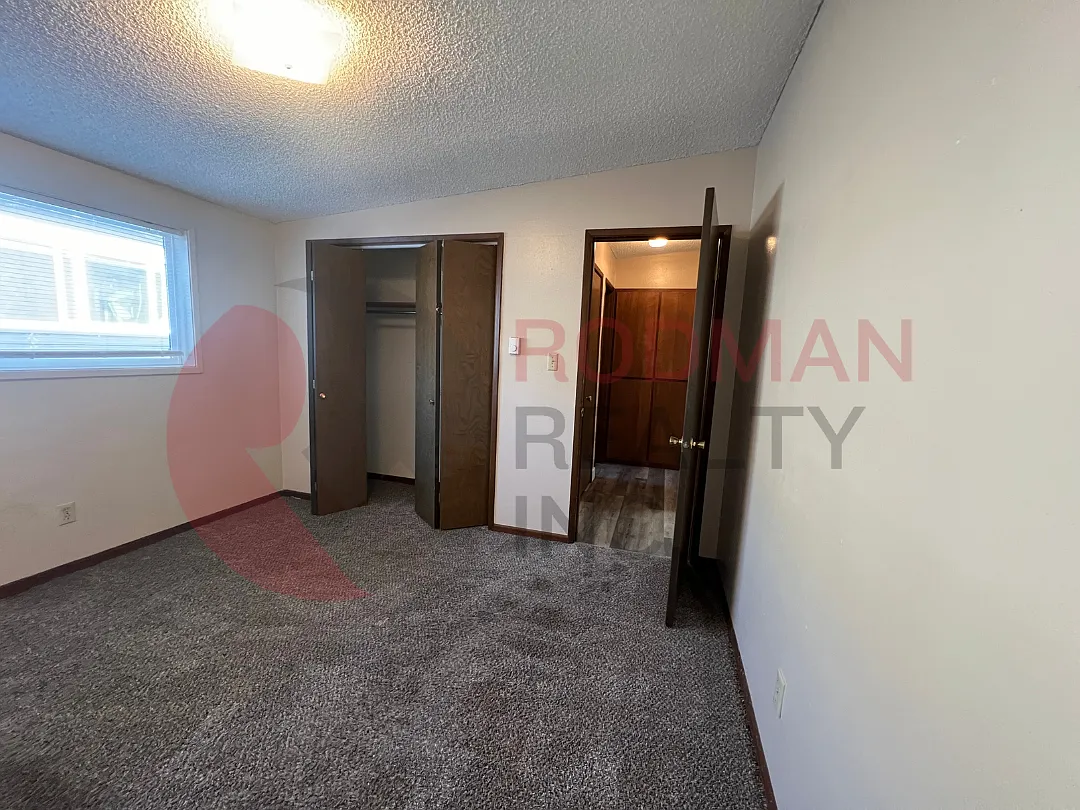 1134 10th Avenue — Photo 3