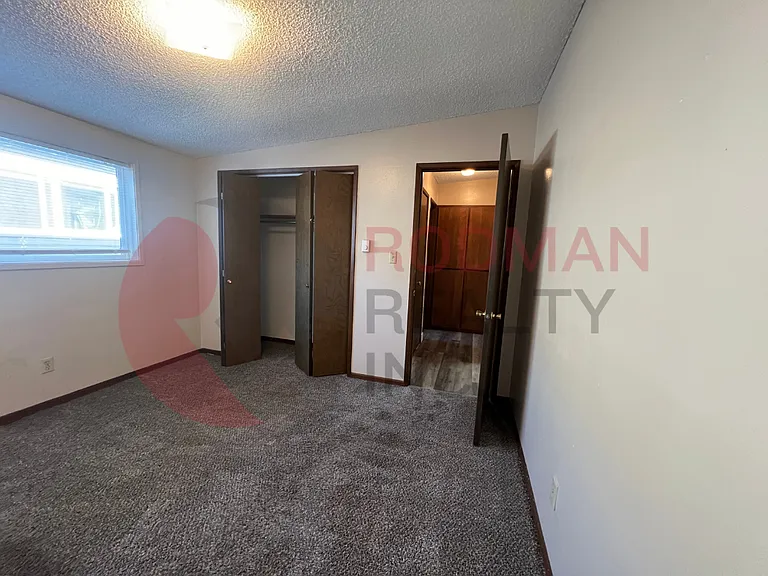 1134 10th Ave — Photo 3