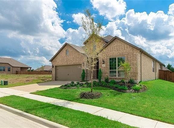 2nd image of 4049 Angelina Dr