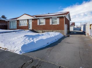 1422 Carbon St, Rock Springs, WY 82901