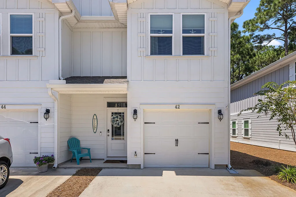 3 bed, 1553 sqft, $2,600 — Photo 1