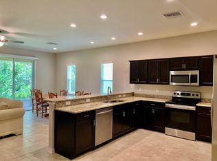 1074 Grantham Dr, Sarasota, FL 34234