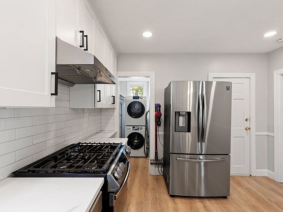 5th image of 47 Litchfield St #102