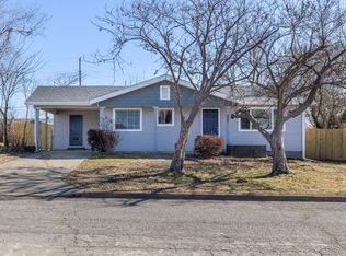 807 N 14th Pl, Rogers, AR 72756