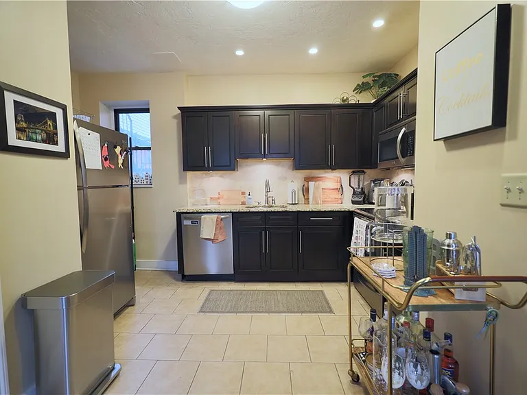 515 Lockhart St #3 — Photo 7
