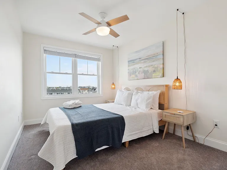 128 Ashworth Ave #308 — Photo 23