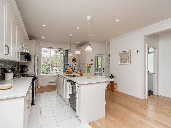 5th image of 18818 71st Ave #1