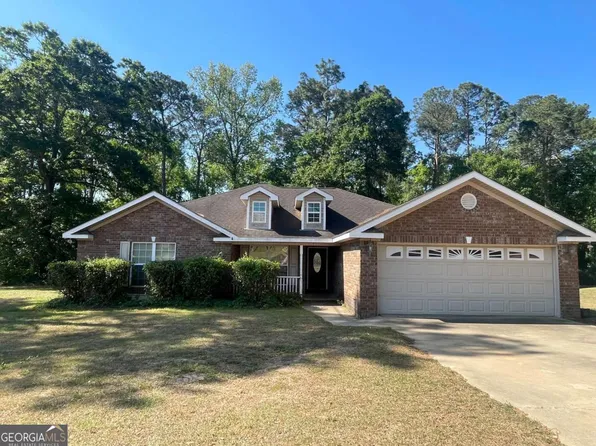 103 Oak Cir, Glennville, GA 30427