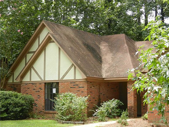 2nd image of 112 Bent Creek Cir N