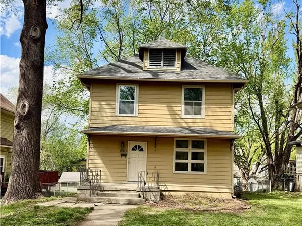 2819 Sacramento St, Saint Joseph, MO 64507