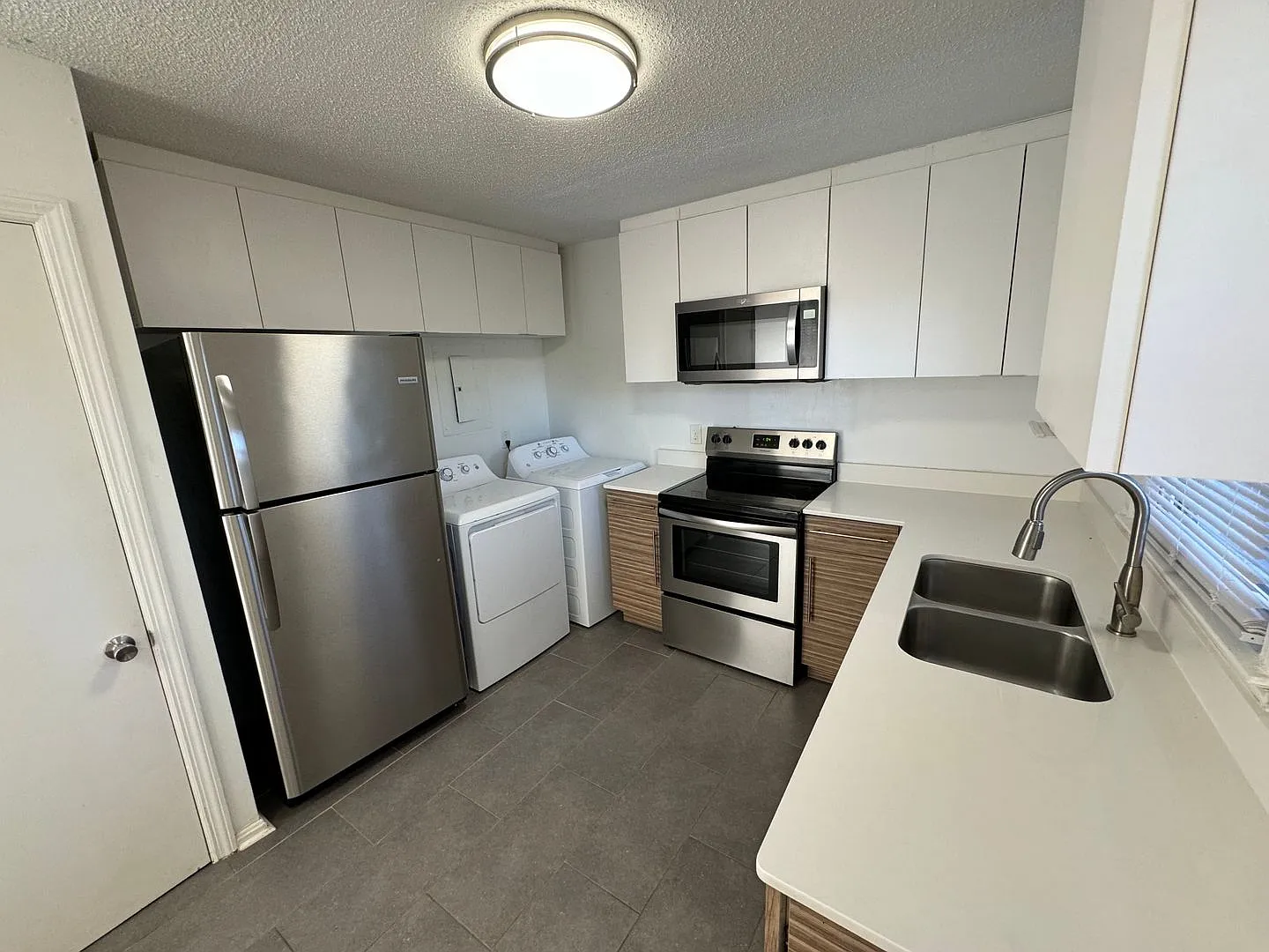 Lupton Flats — Photo 4