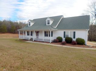 28 Rainbow Cir, Cleveland, GA 30528