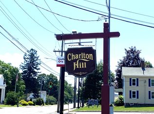 53 Charlton Hill Rd #53, Hamden, CT 06518