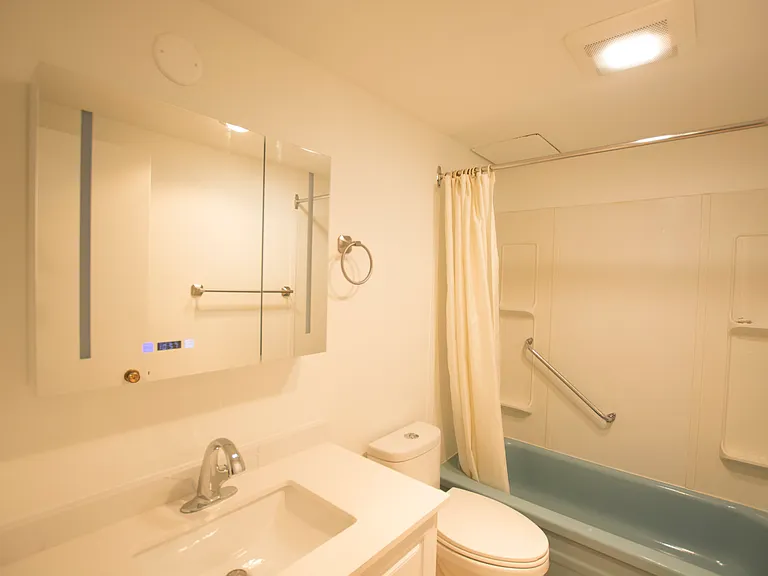 1215 Saint Georges Ave #205 — Photo 11