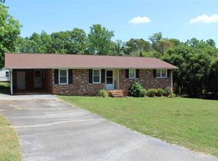 330 Rainbow Cir, Inman, SC 29349