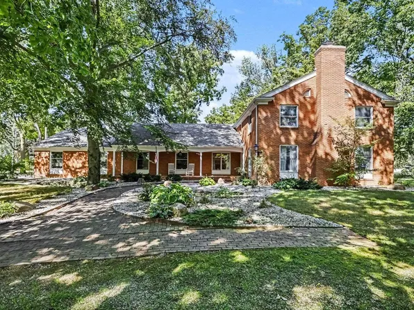 2727 Martin Manor Dr, Goshen, IN 46526