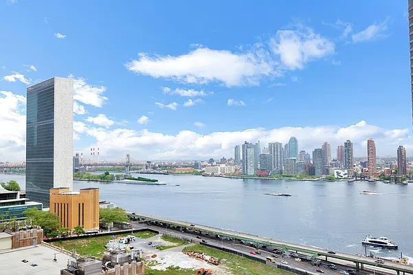 Rented by R New York | media 10